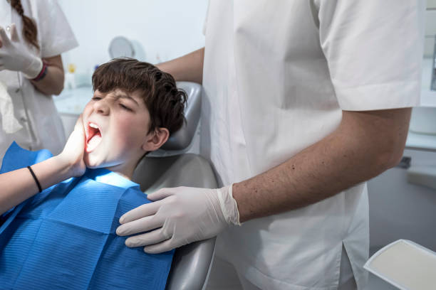 Best Emergency Tooth Extraction in Wakefield, MI